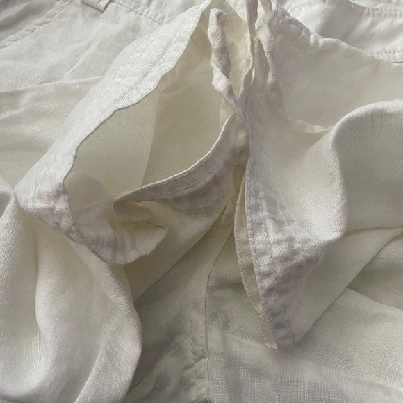 RW & Co White Cargo Pockets Capris Linen 2 - Picture 14 of 16